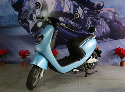 電動車